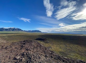 iceland/borgarfjörður/landmark/eldborg-crater-trailhead
