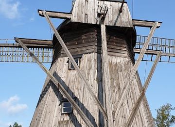 poland/kashubia/landmark/dom-do-gory-nogami