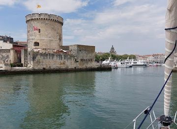france/la-rochelle/landmark/kelone-balade-en-mer-la-rochelle-sortie-en-voilier-depuis-le-port-des-minimes