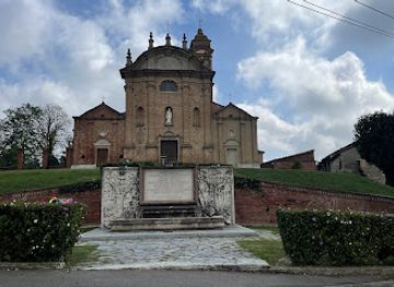 italy/monferrato/landmark/fontana-dei-100-comuni-monferrini