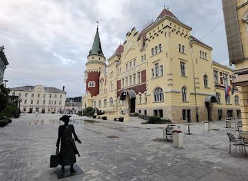 slovenia/posavje/landmark/alma-m-karlin-statue