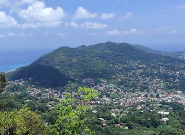 seychelles/victoria/landmark/trois-freres-nature-trail