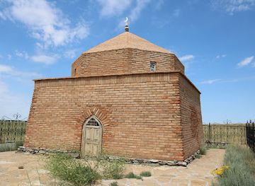 kazakhstan/zhezkazgan/landmark/zhuban-mausoleum