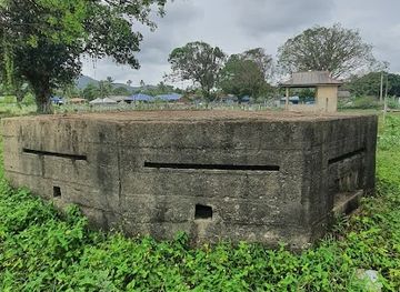 malaysia/kuantan/landmark/british-bunker-pantai-batu-hitam