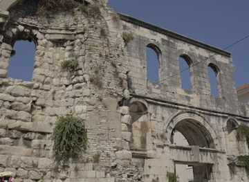 croatia/dalmatia/landmark/museum-of-croatian-archaeological-monuments