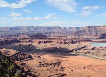 utah/book-cliffs/landmark/anticline-overlook