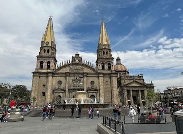 mexico/guadalajara/zona-centro/landmark/fuente-de-guadalajara