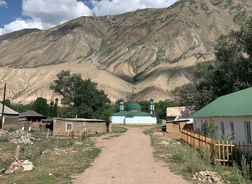 kyrgyzstan/kyzyl-oi/landmark/moskee-van-kyzyl-oi