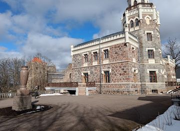 latvia/latgale-upland/landmark/sigulda-new-castle