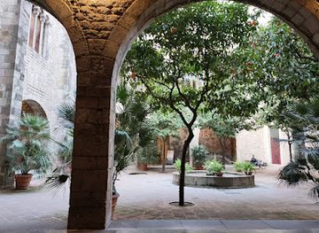 spain/barcelona/landmark/museu-frederic-mares