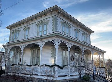 nevada/sparks/landmark/lake-mansion