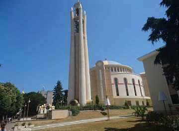 albania/tirana/landmark/checkpoint