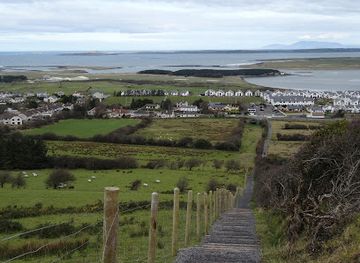 ireland/sligo/landmark/queen-maeve-s-cairn