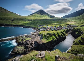 faroe-islands/gjogv/landmark/guide-to-faroe-islands