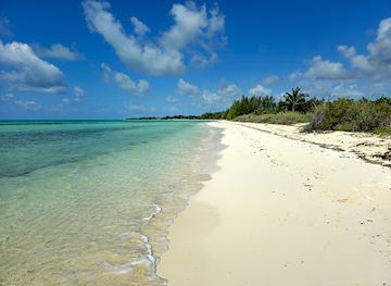 the-bahamas/lucaya/landmark/banana-bay