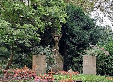 germany/lower-rhine/landmark/bergfriedhof