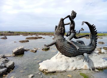 philippines/ilocos-region/landmark/kapurpurawan-rock-formation