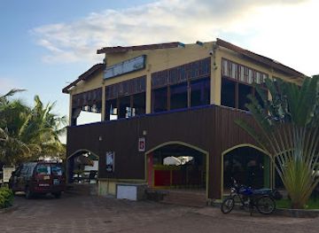 ghana/takoradi/landmark/vienna-city-beach