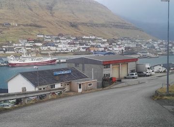 faroe-islands/klaksvik/landmark/klaksvikar-autolakering