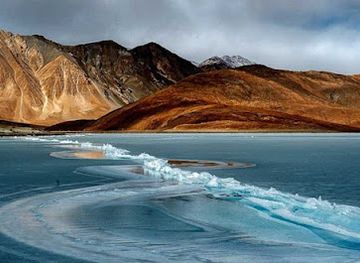 india/ladakh/landmark/ladakh-mountain-tour-travels