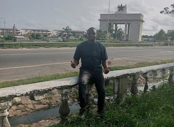 ghana/accra/osu/landmark/osu-5-junction