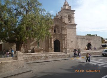 peru/arequipa/yanahuara/landmark/parroquia-san-juan-bautista-de-yanahuara