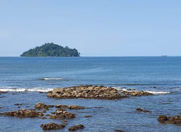 cameroon/bimbia-beach/landmark/limbe-wildlife-centre