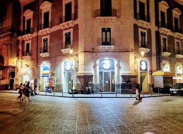 italy/catania/landmark/piazza-dei-quattro-canti