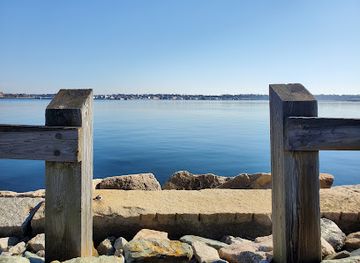 rhode-island/newport-cliff-walk/landmark/fort-adams-bay-walk