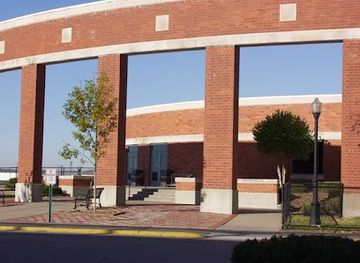 iowa/davenport/landmark/the-river-s-edge