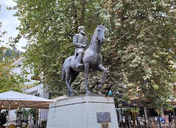 greece/western-greece/landmark/statue-of-aris-velouchiotis