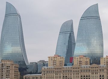 azerbaijan/baku/landmark/philarmonia-garden