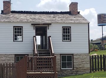 missouri/hannibal/landmark/huckleberry-finn-house