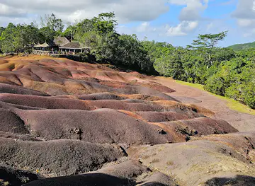 Seven Colored Earth Ground Zero