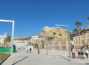 spain/alicante/casco-antiguo/landmark/placa-de-la-porta-de-la-mar