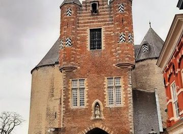 belgium/antwerp/landmark/gevangenpoort