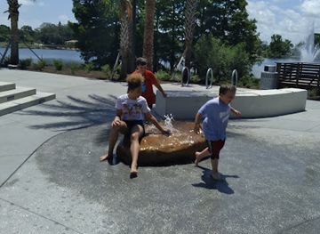 florida/clearwater-beach/landmark/crest-lake-park