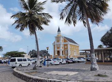 curacao/groot-kwartier/landmark/curacao-sign