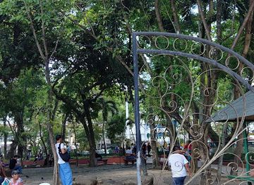 philippines/davao-region/landmark/osmena-park