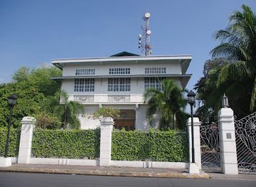 philippines/angeles-city/malabanias/landmark/lazatin-house