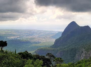 mauritius/moka/landmark/le-pouce-wes-aventure-randonnees