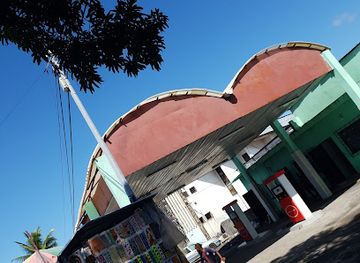 comoros/dziani-dzaha-crater-lake/landmark/comores-market-volovolo
