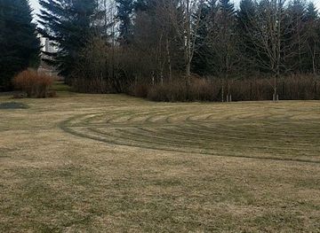 iceland/reykjavik/laugardalur/landmark/ihugunarbrautin-i-laugardal