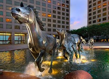 texas/irving/landmark/the-mustangs-of-las-colinas-sculpture-and-museum-and-visitors-center