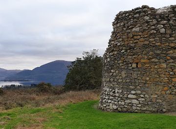 ireland/county-kerry/landmark/parkavonear-castle
