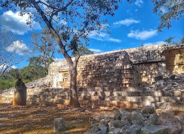 mexico/campeche/landmark/archaeological-site-of-xcalumkin