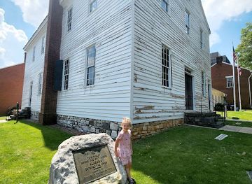 alabama/central-alabama/landmark/alabama-constitution-hall-park