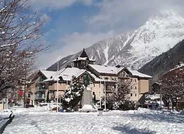 france/chamonix/landmark/place-du-poilu