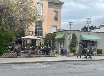 new-york/hudson/landmark/nolita-s-cafe-and-gallery