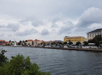 curacao/domi-abou/landmark/fundashon-kas-popular